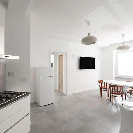 Claudio Vaticano Appartamento *